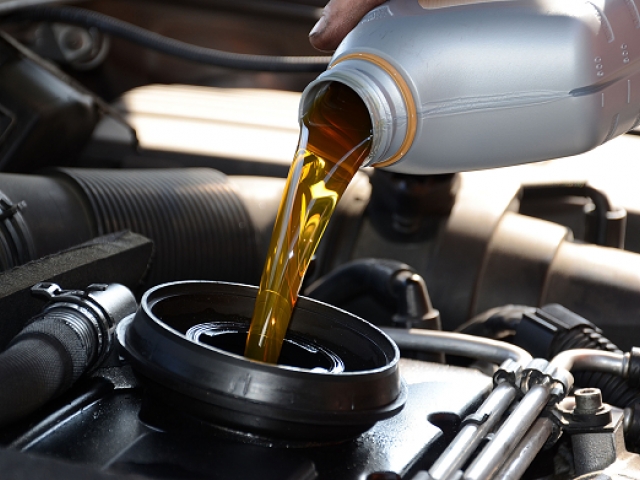cambiar el aceite del coche