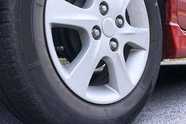 5 señales de que tu auto tiene que ser alineado