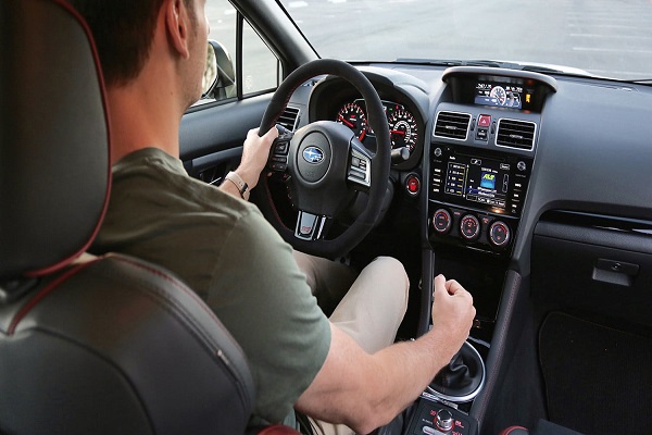 Conducir mal daña tu auto: te explicamos cómo I