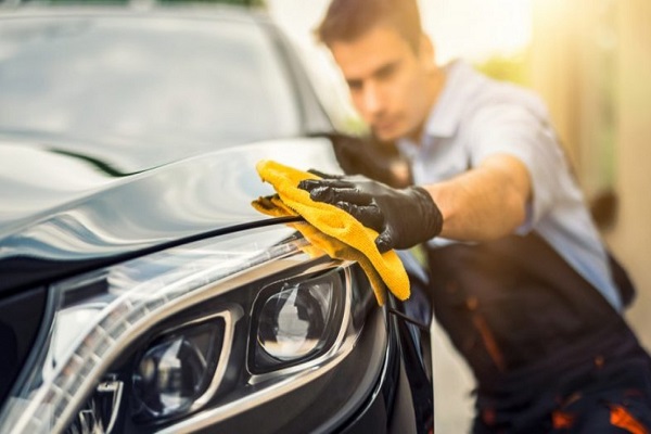 Limpia el auto como un pro en 5 pasos